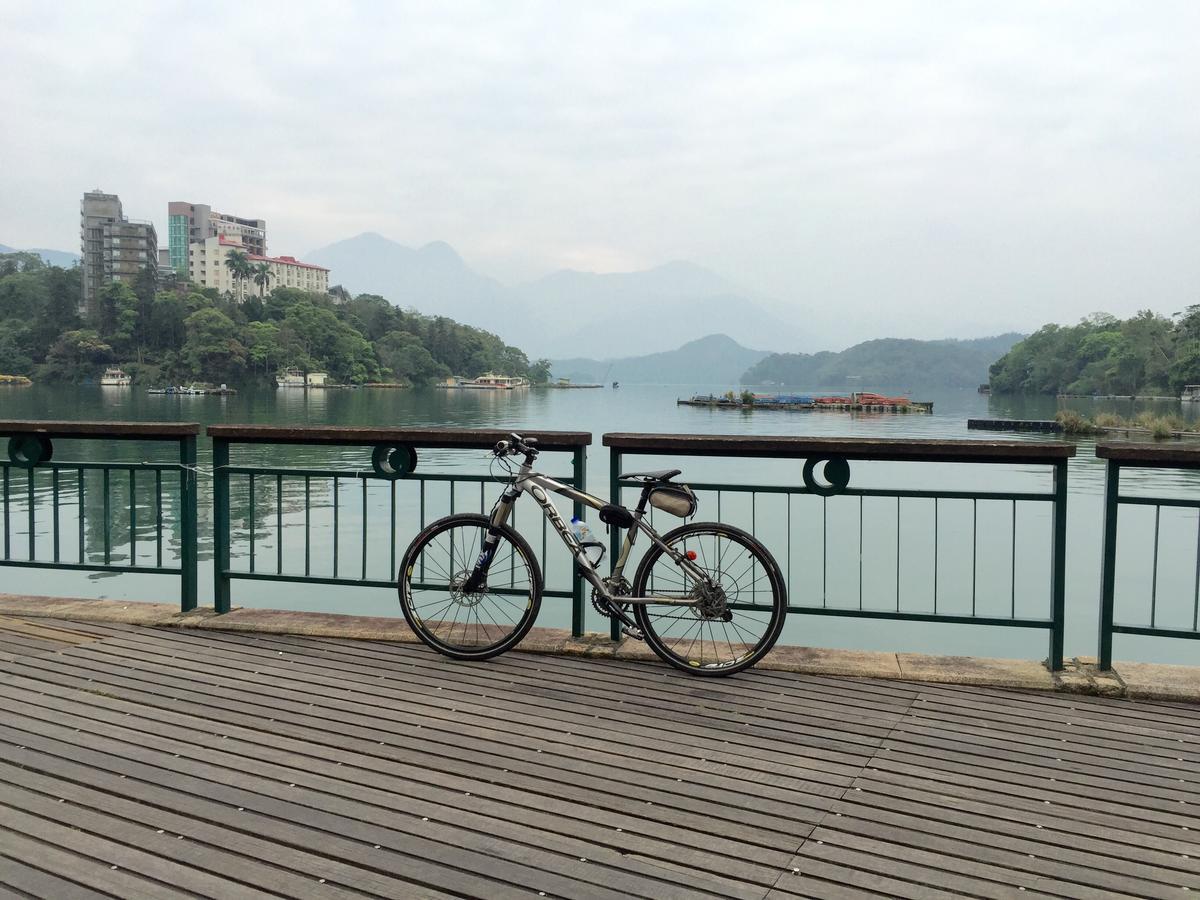 Sun Fog Hotel Yuchi Exterior photo